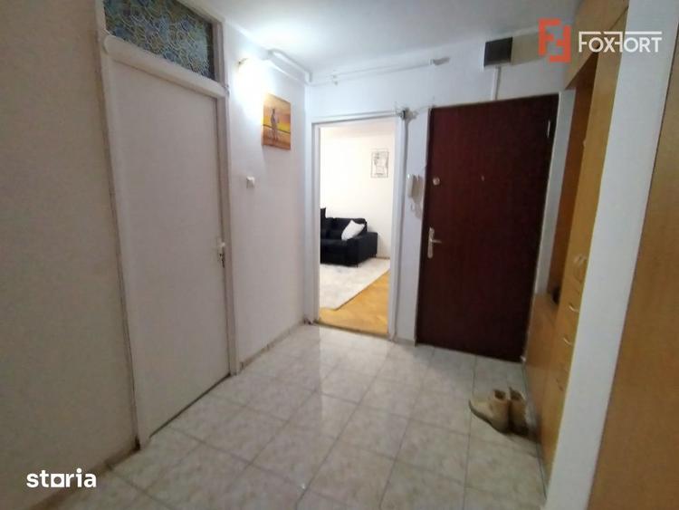 Apartament cu 2 camere decomandat, mobilat în Soarelui