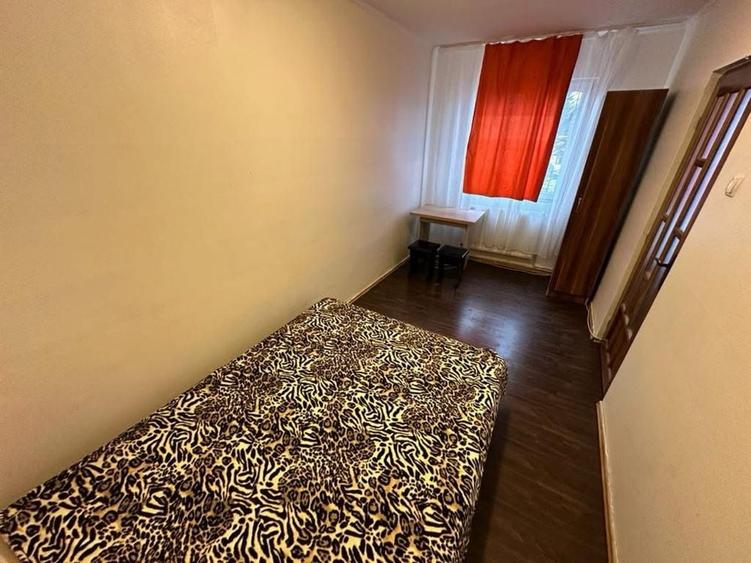 Apartament cu 2 camere nedecomandat în Central