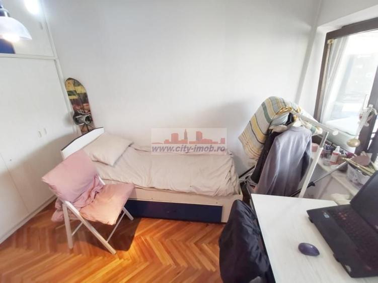 Apartament cu 3 camere decomandat în Banu Manta