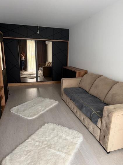 Apartament cu 2 camere decomandat în Exterior Vest