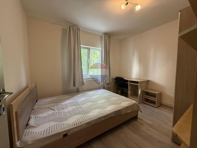 Apartament cu 2 camere semidecomandat, mobilat în Mănăștur