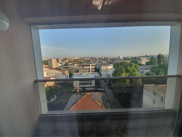 Apartament cu 2 camere decomandat în Exterior Vest