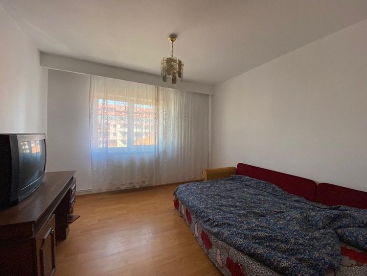 Apartament cu 3 camere în Turnișor