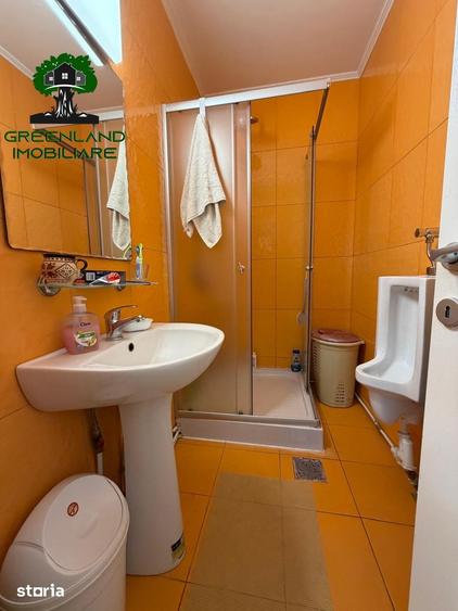 Casă cu 6 camere cu Teren 255 Mp în Mircea cel Bătrân