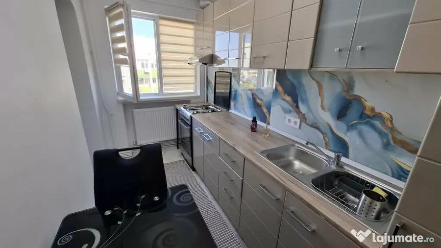 Apartament cu 2 camere decomandat în Independenței