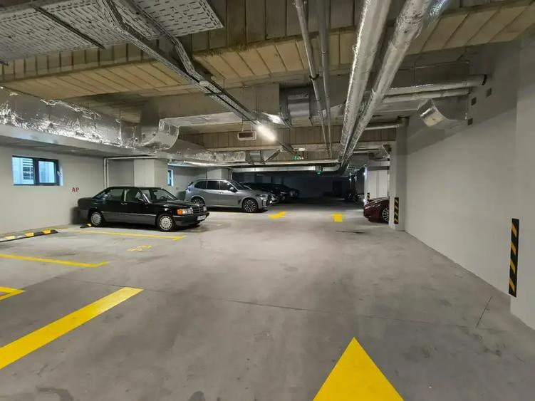 Apartament cu 2 camere semidecomandat, mobilat în Aviației