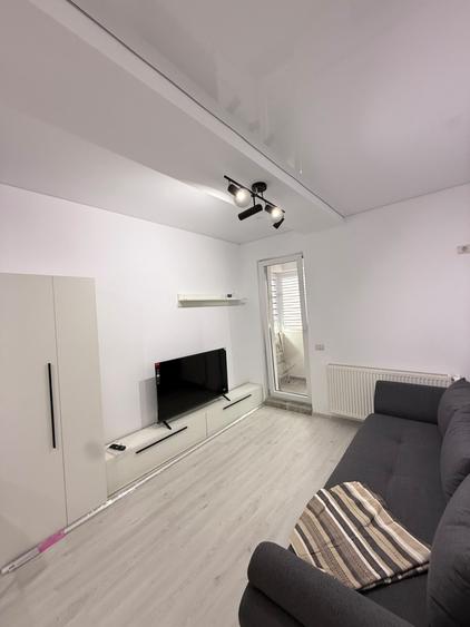 Apartament cu 2 camere decomandat în Militari