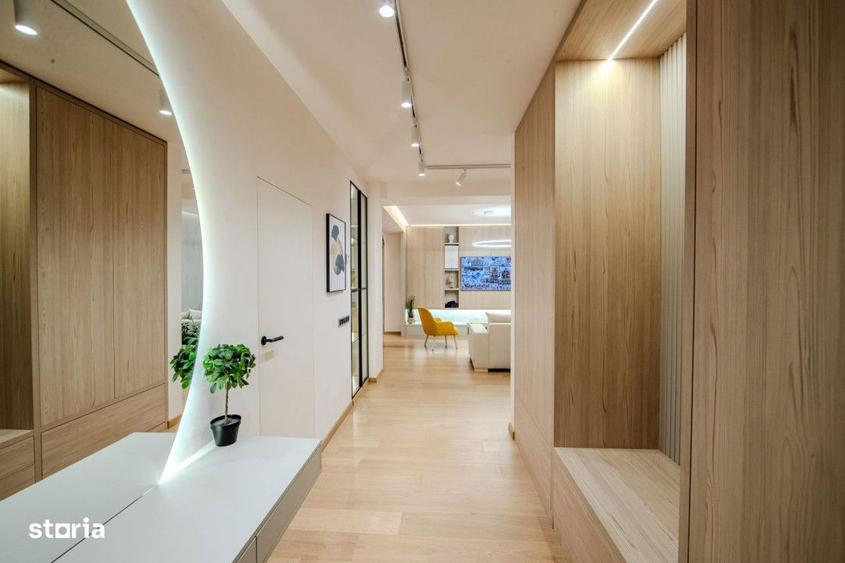 Apartament cu 4 camere în Central