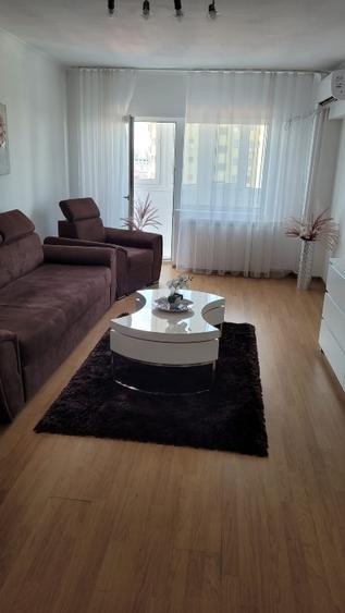 Apartament cu 2 camere decomandat, mobilat în Unirii