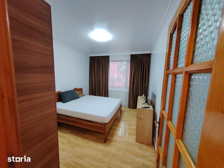Apartament cu 3 camere decomandat în George Enescu