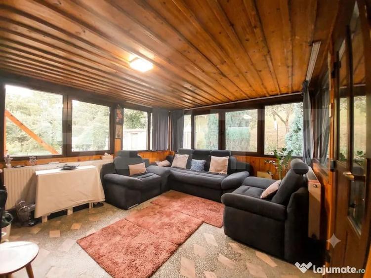 Casă cu 3 camere cu Teren 1903 Mp în Vechea