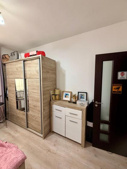 Apartament cu 3 camere decomandat în Dudu