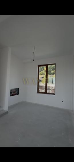 Casă individuală cu 4 camere cu Canalizare în Chinteni