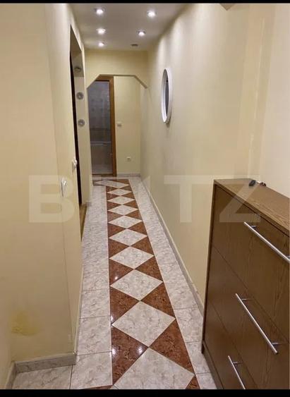 Apartament cu 2 camere semidecomandat, mobilat în Central