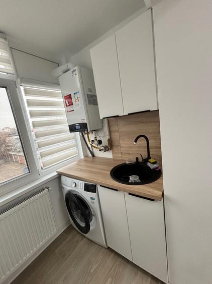 Apartament cu 2 camere decomandat în Micro 17