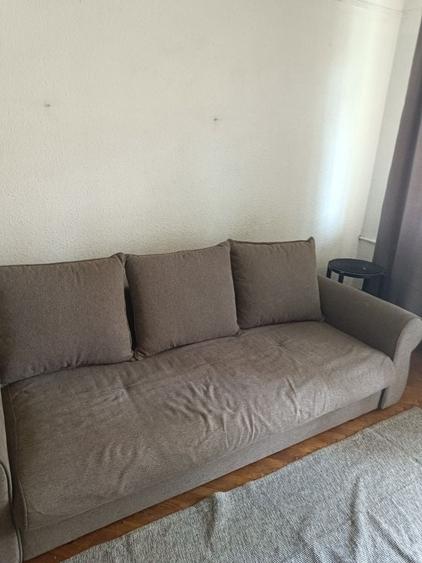 Apartament cu 2 camere semidecomandat în Berceni