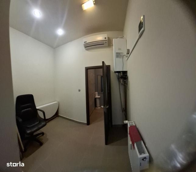 Spațiu comercial, de 64 mp, în Central