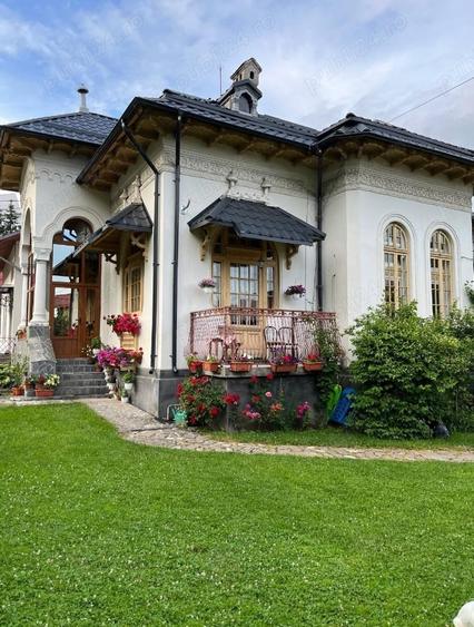 Casă cu 4 camere cu Teren 620 Mp în Sinaia