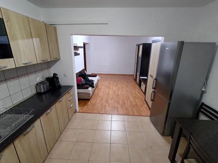 Apartament cu 2 camere semidecomandat în Oncea