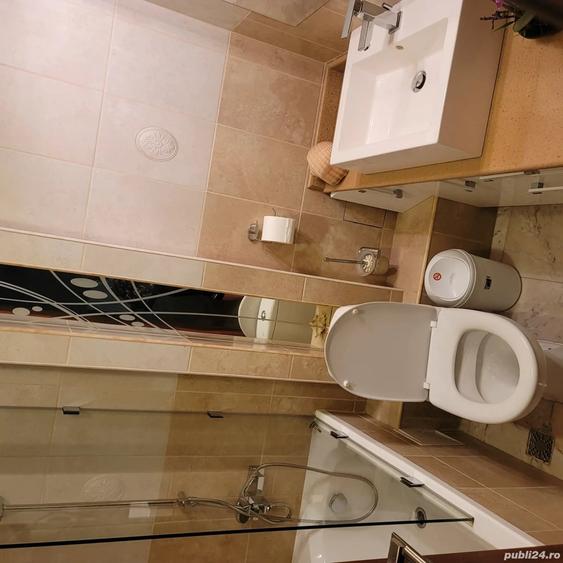 Apartament cu 3 camere decomandat în Spitalul Județean