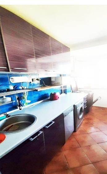 Apartament cu 3 camere circular, mobilat în Giurgiului