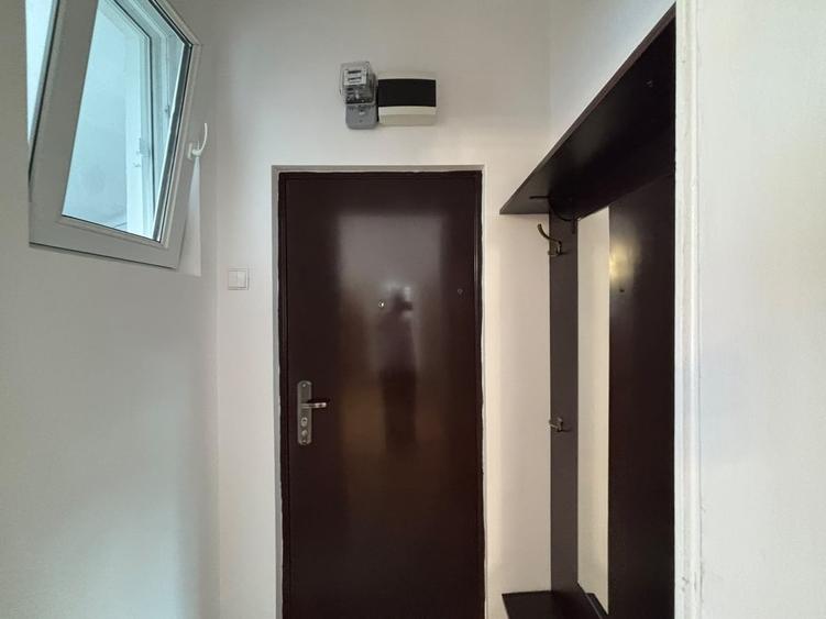 Apartament cu 2 camere semidecomandat în Primăverii