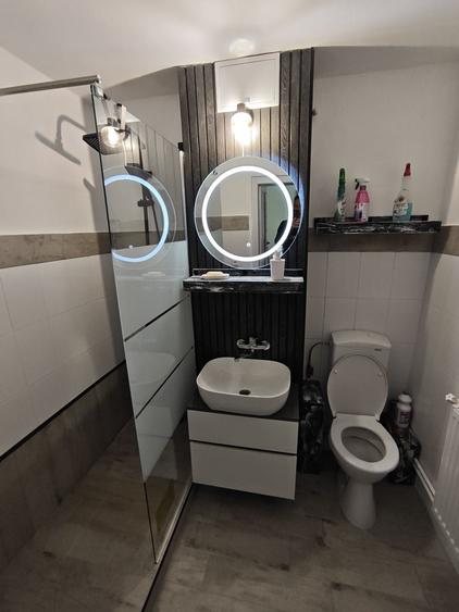 Garsonieră decomandată în Central