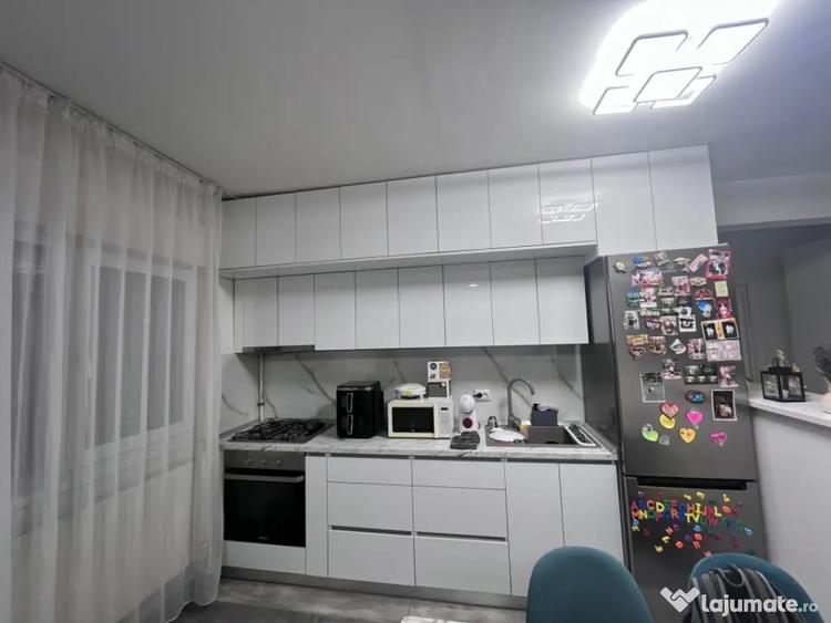 Apartament cu 3 camere, mobilat în Lăpuș