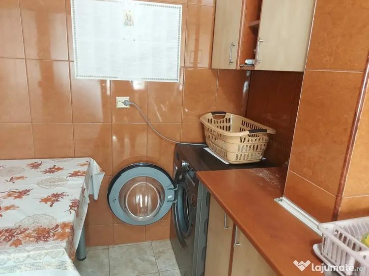 Apartament cu 2 camere decomandat în Exterior Vest