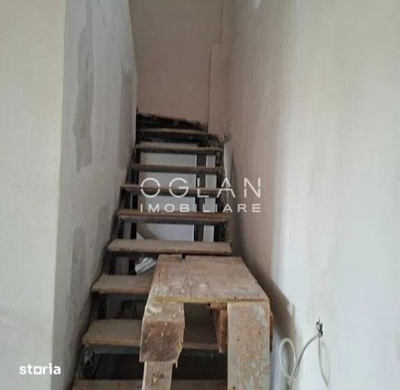 Apartament cu 4 camere decomandat în Turnișor
