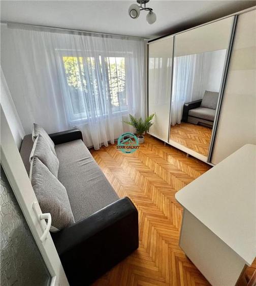 Apartament cu 4 camere decomandat, mobilat în 7 Noiembrie