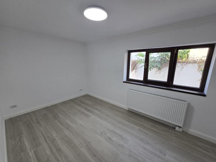 Apartament cu 2 camere semidecomandat în Dămăroaia