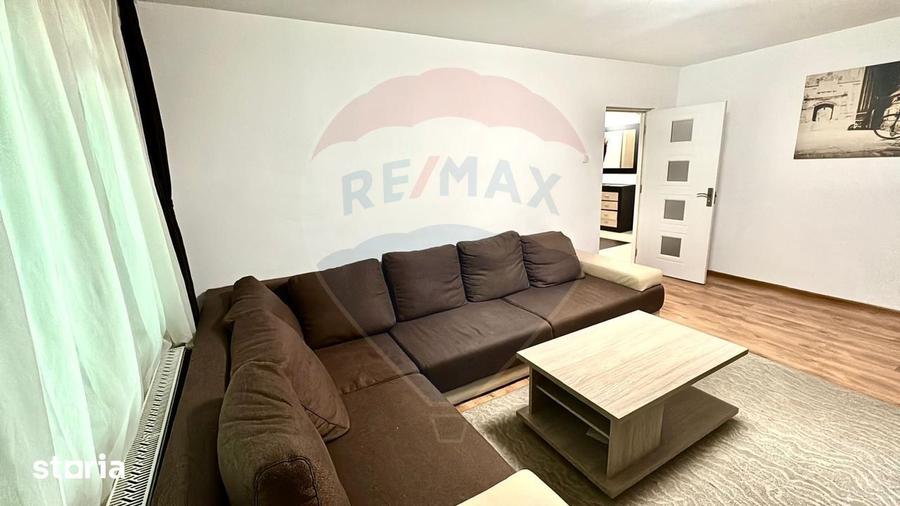 Apartament cu 3 camere, mobilat în Dragoș Vodă