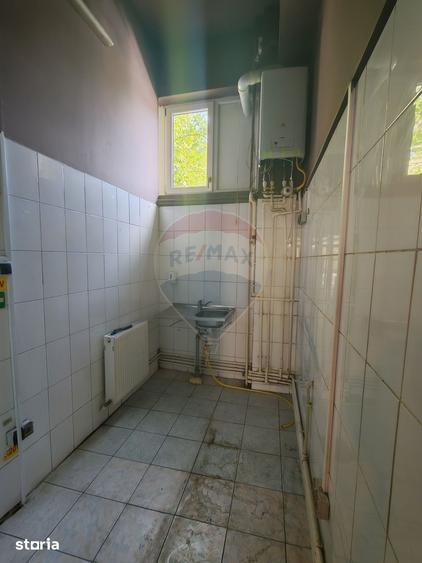 Spațiu comercial, de 240 mp, în Ultracentral