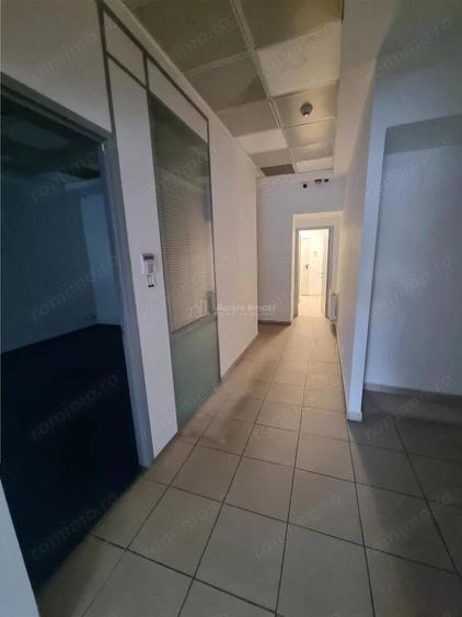 Spațiu comercial, de 120 mp, în Central