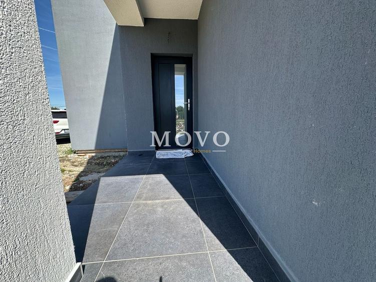 Duplex cu 4 camere cu Canalizare în Săcălaz