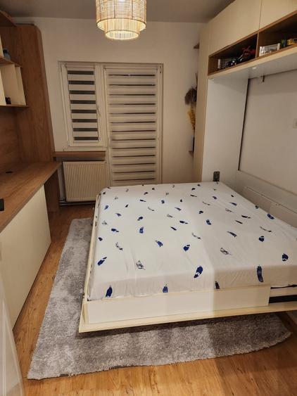 Apartament cu 3 camere decomandat în Noua