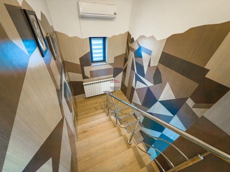 Casă individuală cu 5 camere cu Teren 2082 Mp în Tudor Vladimirescu (Avrămeni)