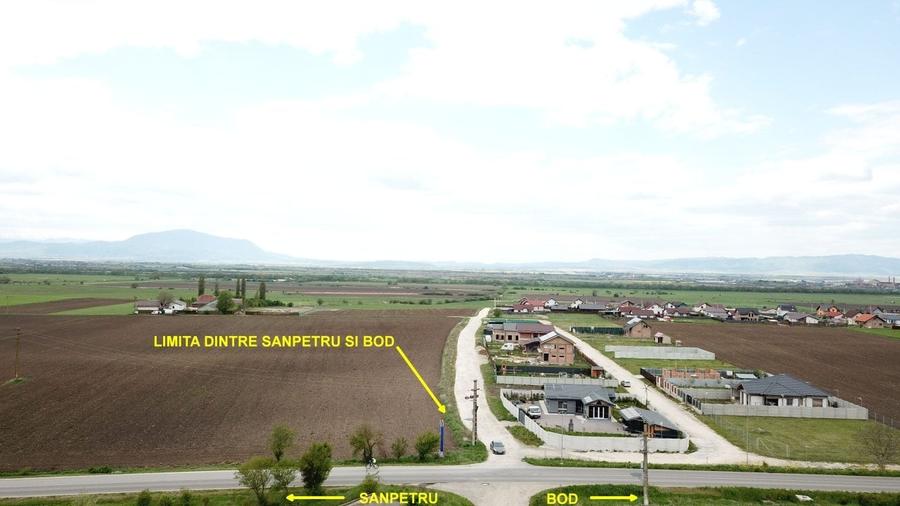 Teren Construcții intravilan de 378 mp, în Sânpetru