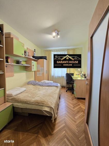 Apartament cu 4 camere decomandat în Ultracentral