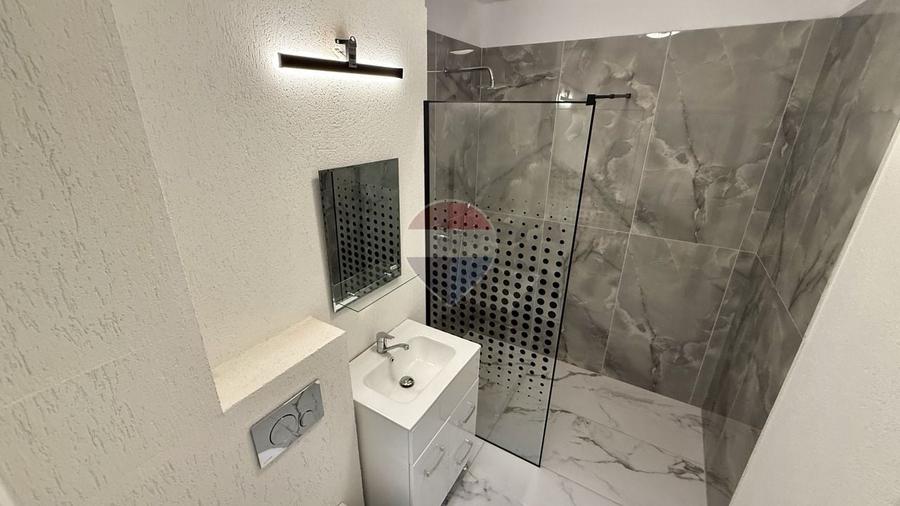 Apartament cu 2 camere semidecomandat, mobilat în Orașul Vechi