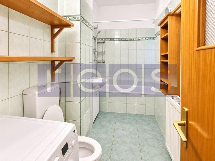 Apartament cu 3 camere în P-ța Victoriei