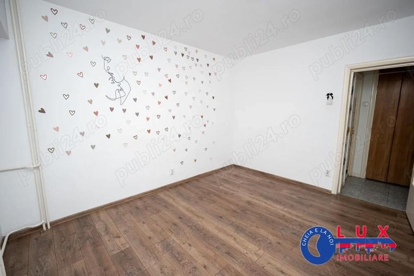 Apartament cu 2 camere decomandat în Babadag