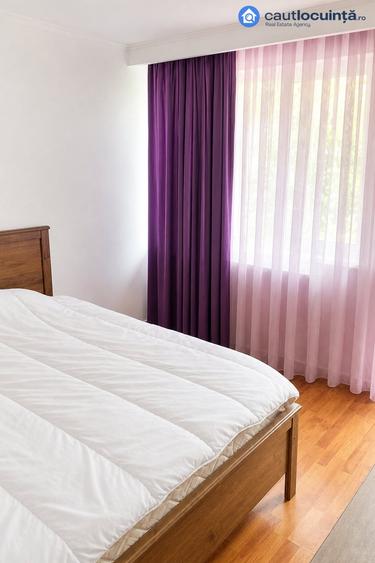 Casă cu 5 camere cu Teren 50 Mp în Andronache