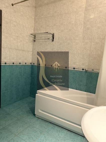 Apartament cu 3 camere în Unirii