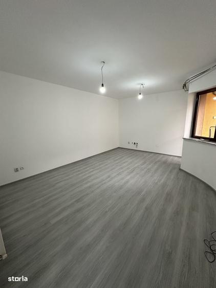 Apartament cu 4 camere în Central