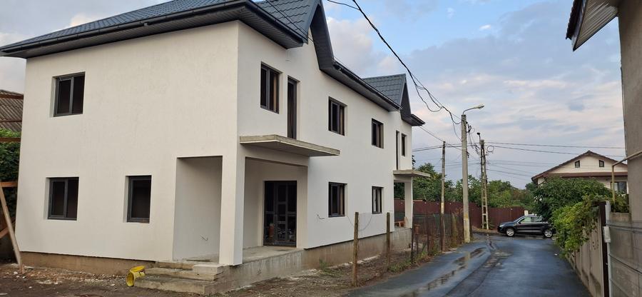 Casă cu 4 camere cu Canalizare în Nord-Est