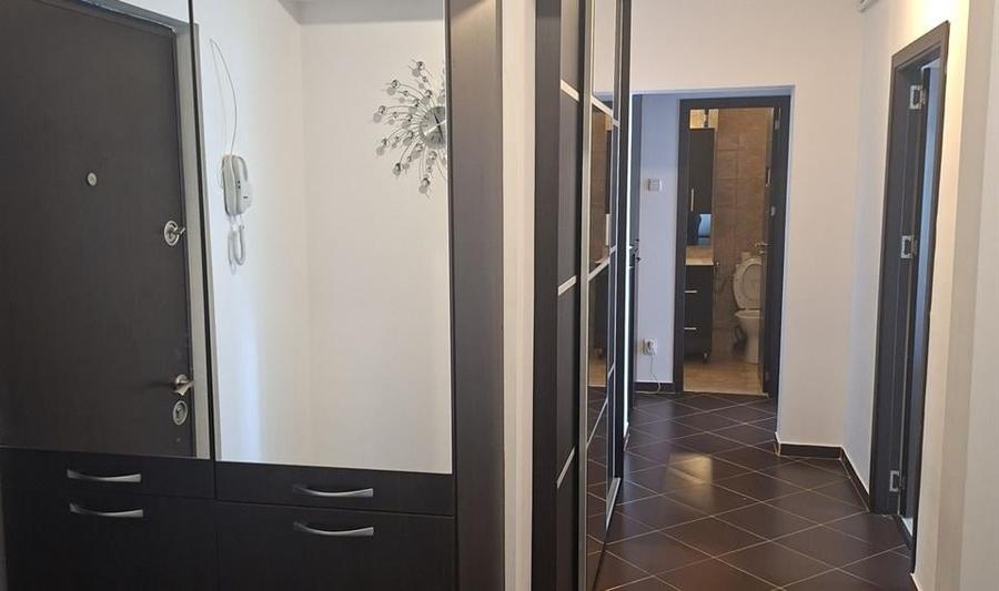 Apartament cu 3 camere decomandat în Dristor