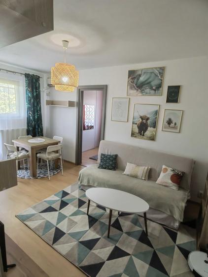 Apartament cu 2 camere semidecomandat în Dacia