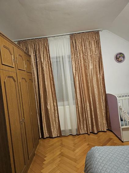 Casă individuală cu 4 camere cu Canalizare în Ghiroda